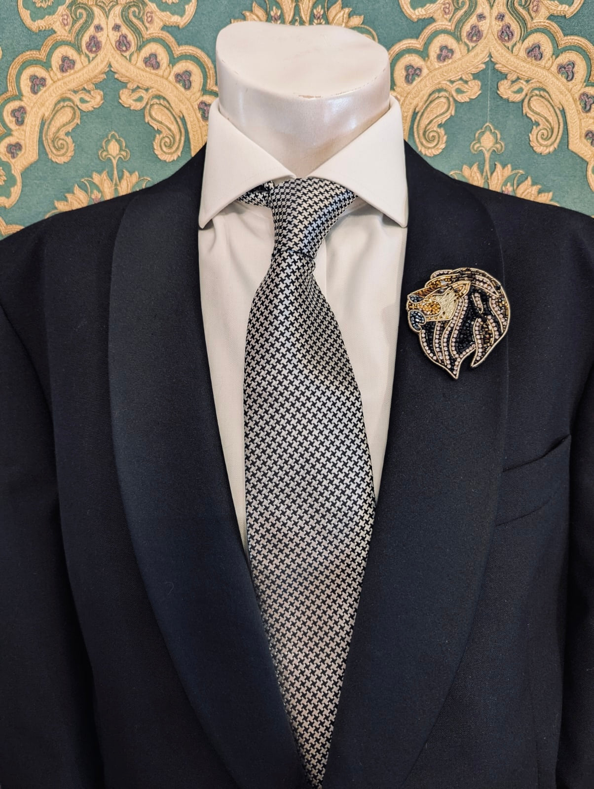 Broochella Men's Lion brooch pin black gold hand beaded sequin crystal handmade designer luxury