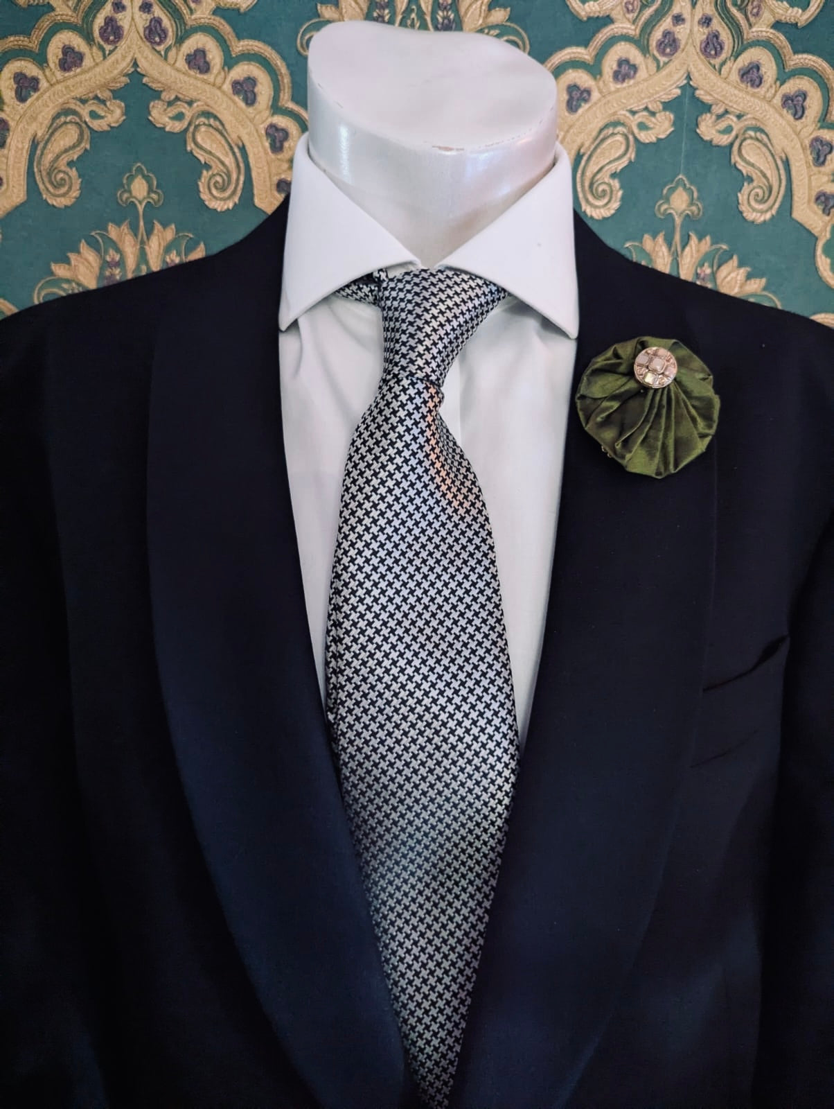 Broochella Men's lollipop brooch pin silk handmade gold button embellishment designer luxury green small
