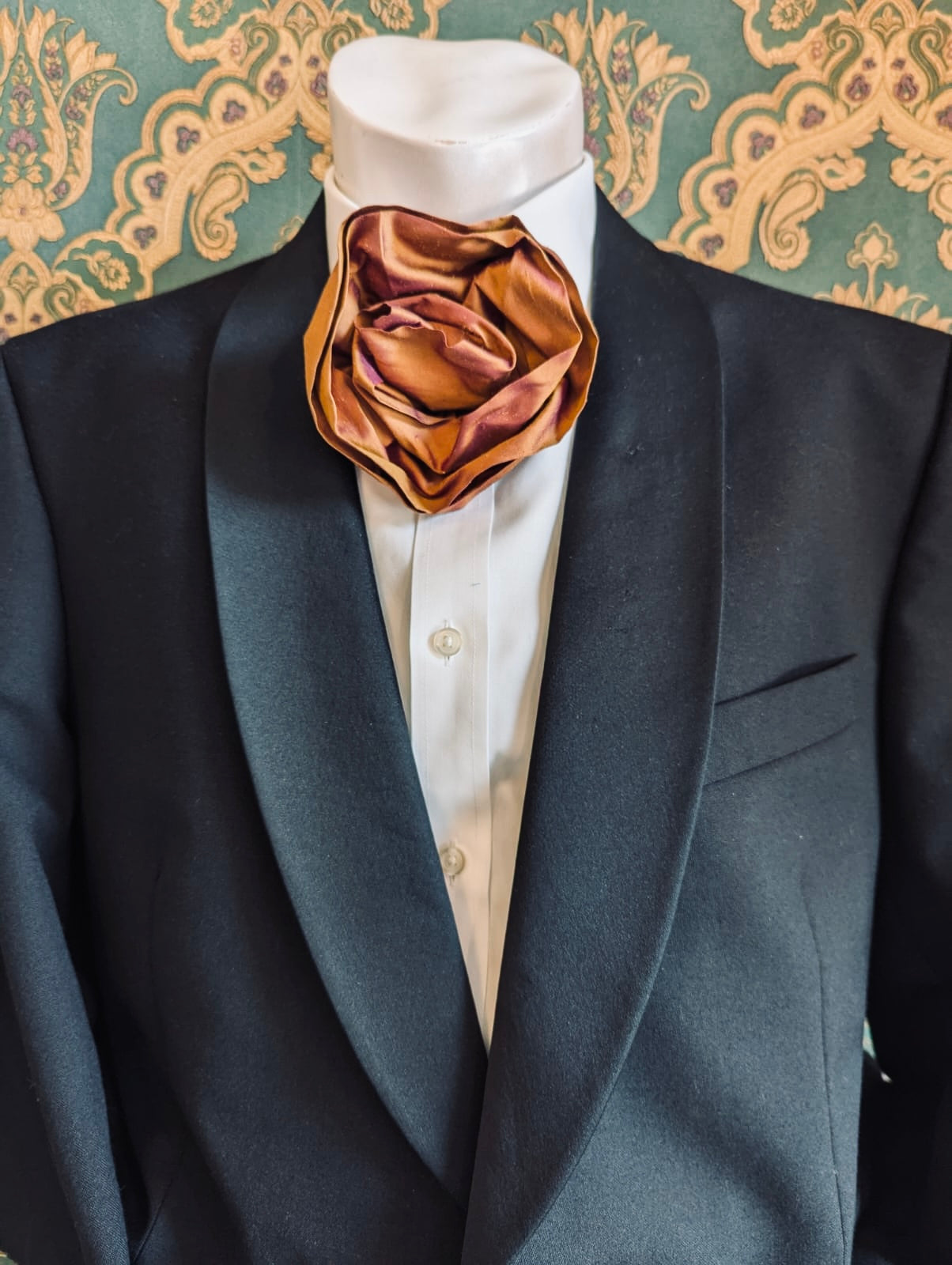 Broochella Isabella Rossellini Men's flower brooch pin handmade silk designer luxury Rust