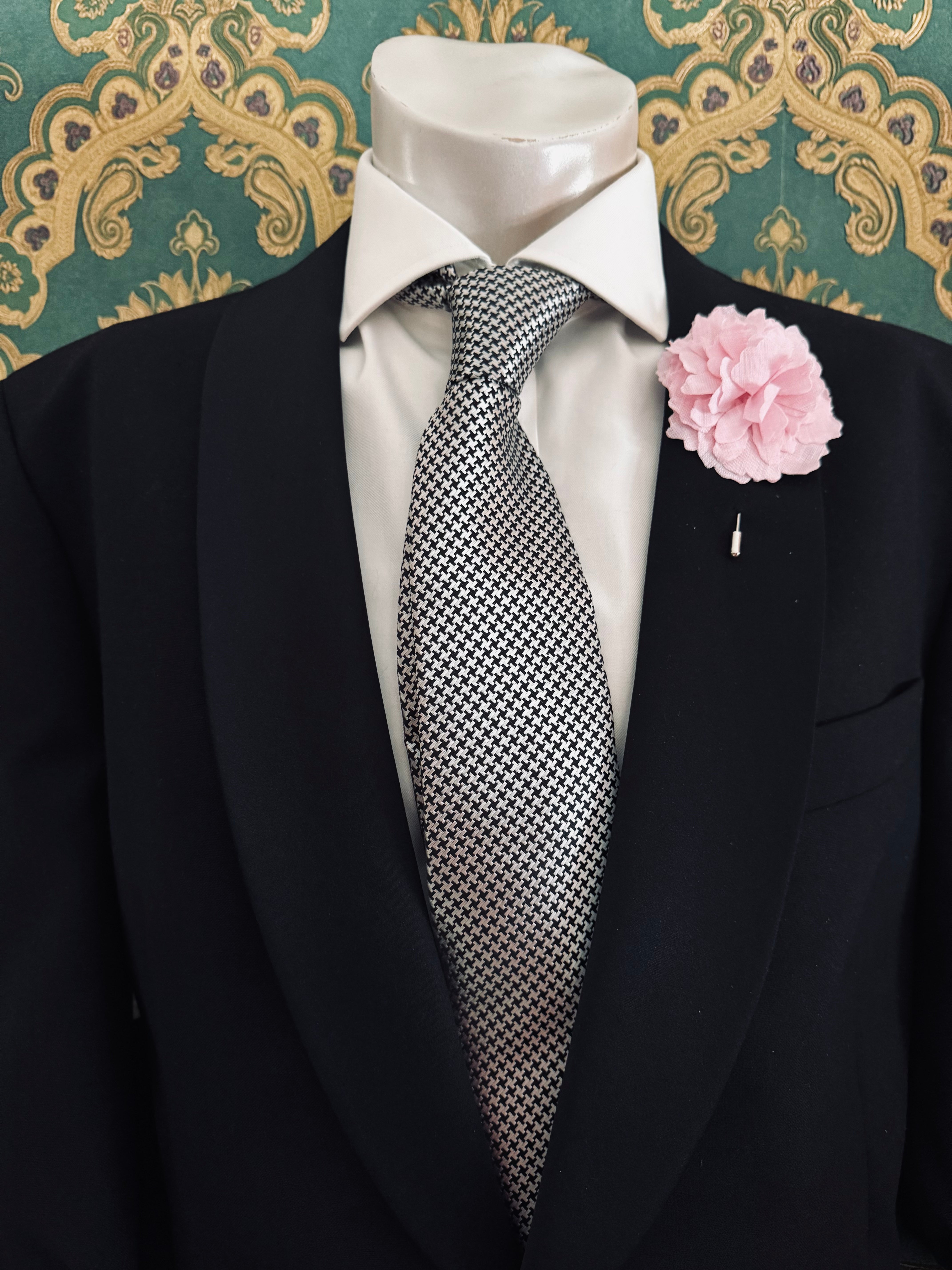 Broochella Men's Carnation flower brooch pin linen handmade luxury designer pink