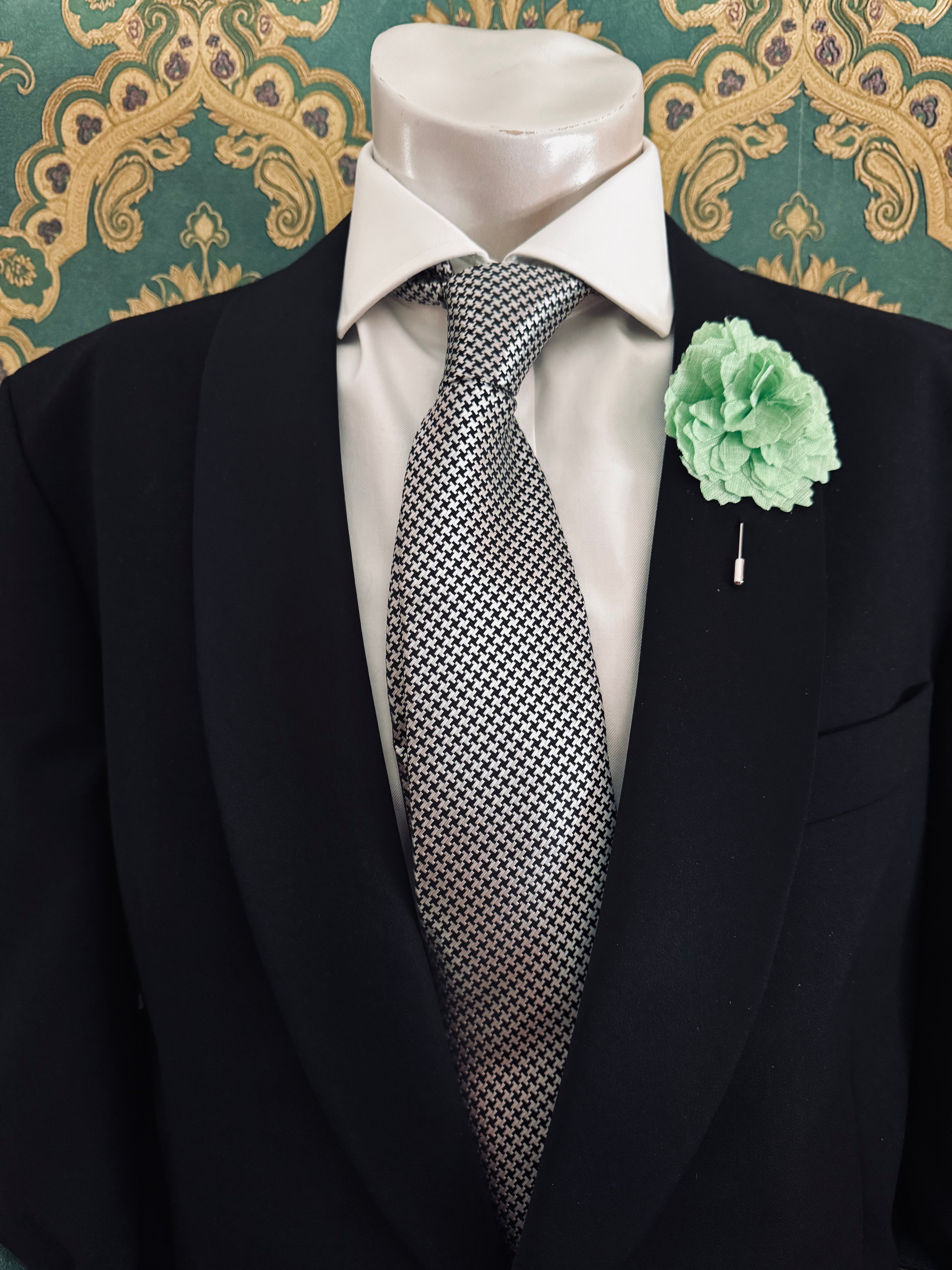 Broochella Men's Carnation flower brooch pin linen handmade luxury designer green