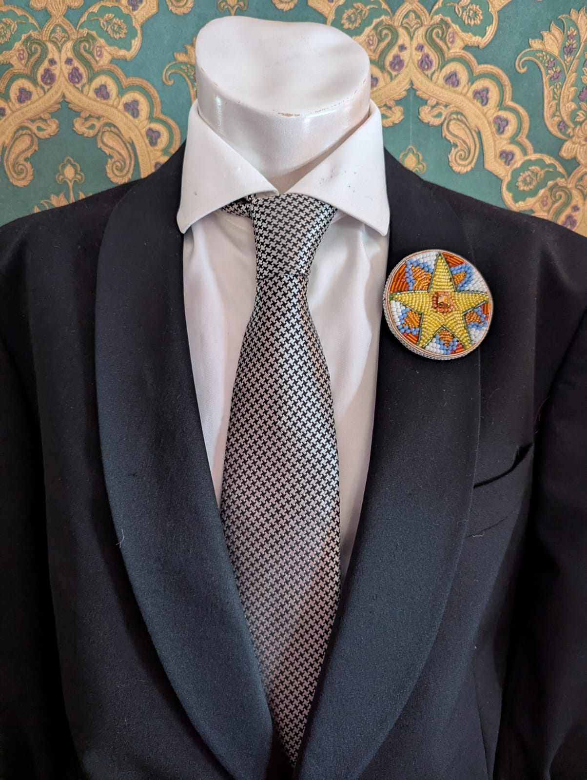 Broochella Men's Viva La Stella star brooch pin hand beaded multicolour handmade designer luxury