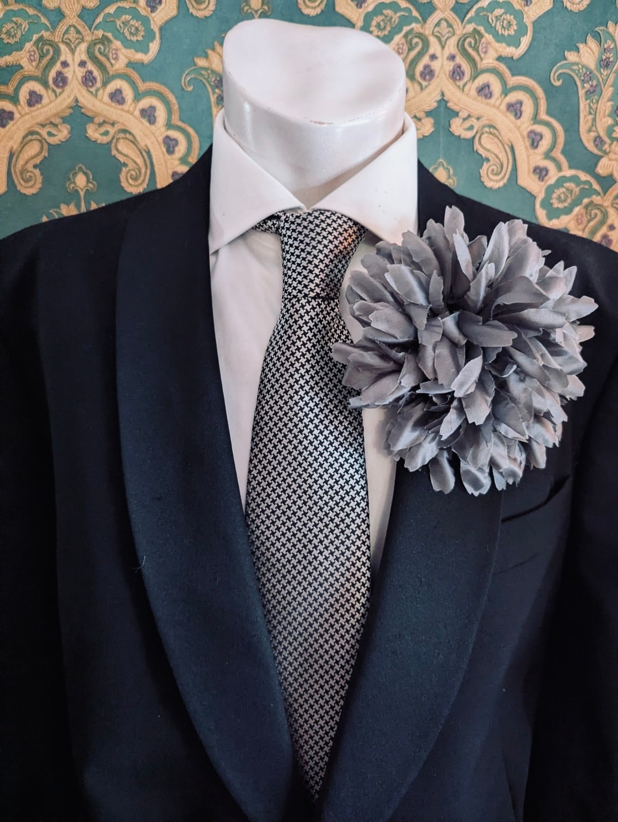 Broochella Men’s Calendula flower brooch pin handmade luxury designer grey