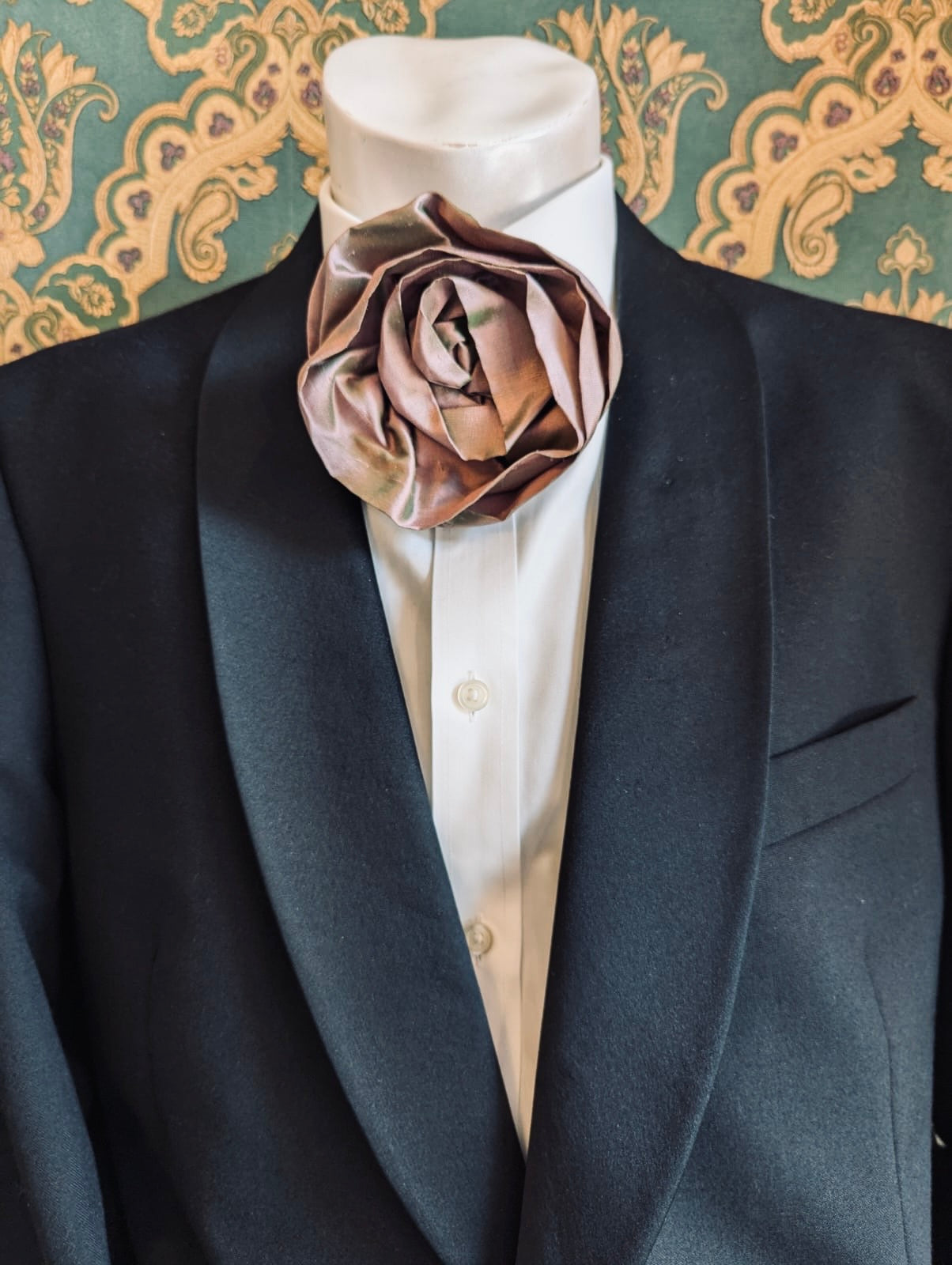 Broochella Isabella Rossellini Men's flower brooch pin handmade silk designer luxury Blush Pink