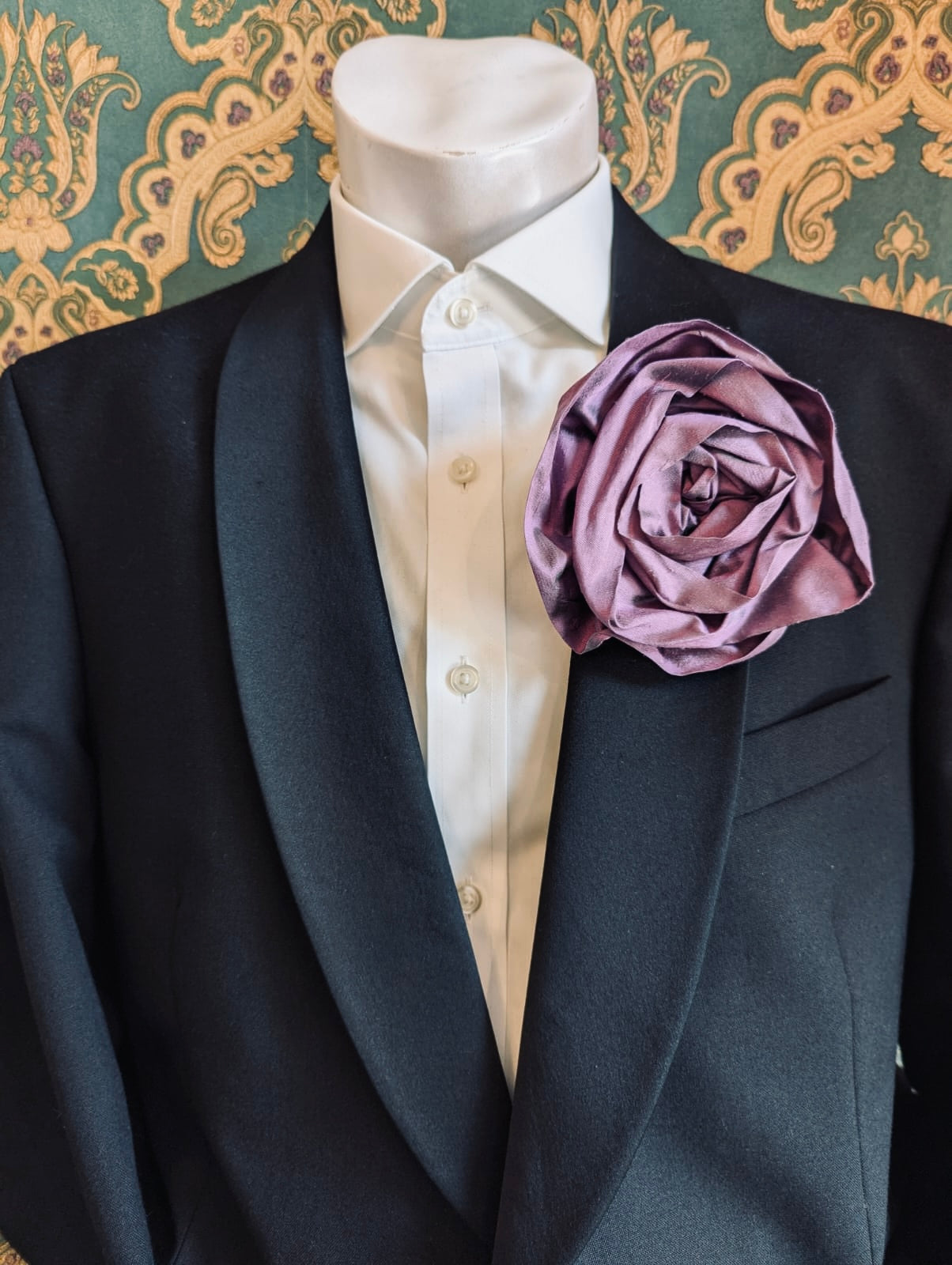 Broochella Isabella Rossellini Men's flower brooch pin handmade silk designer luxury Violet