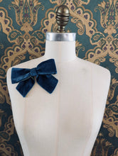 Load image into Gallery viewer, Velvet Bows - Peacock Blue / Lime
