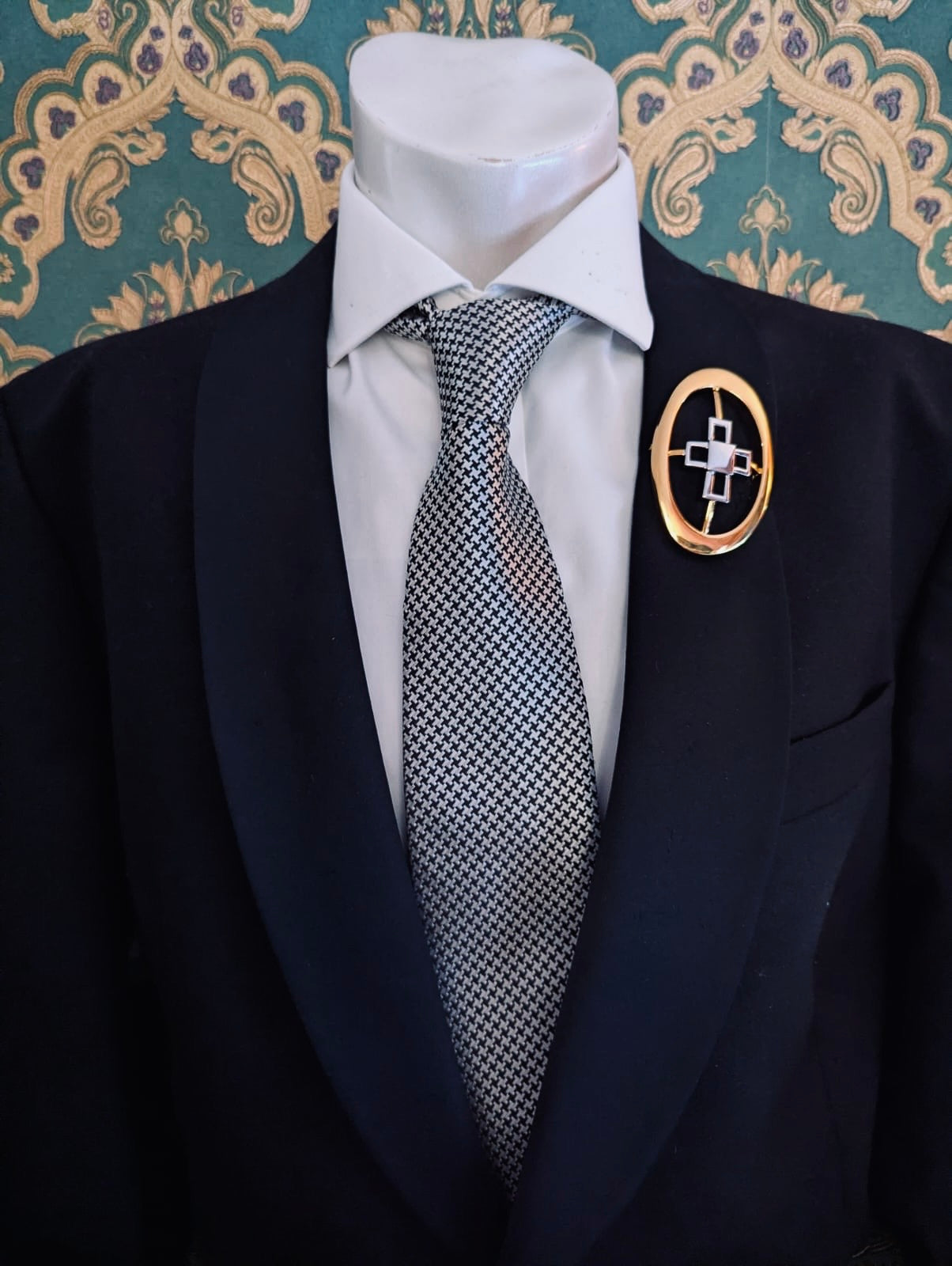 Broochella men’s brooches with meaning brooch pin Knowledge Adinkra gold silver tone metal designer luxury 