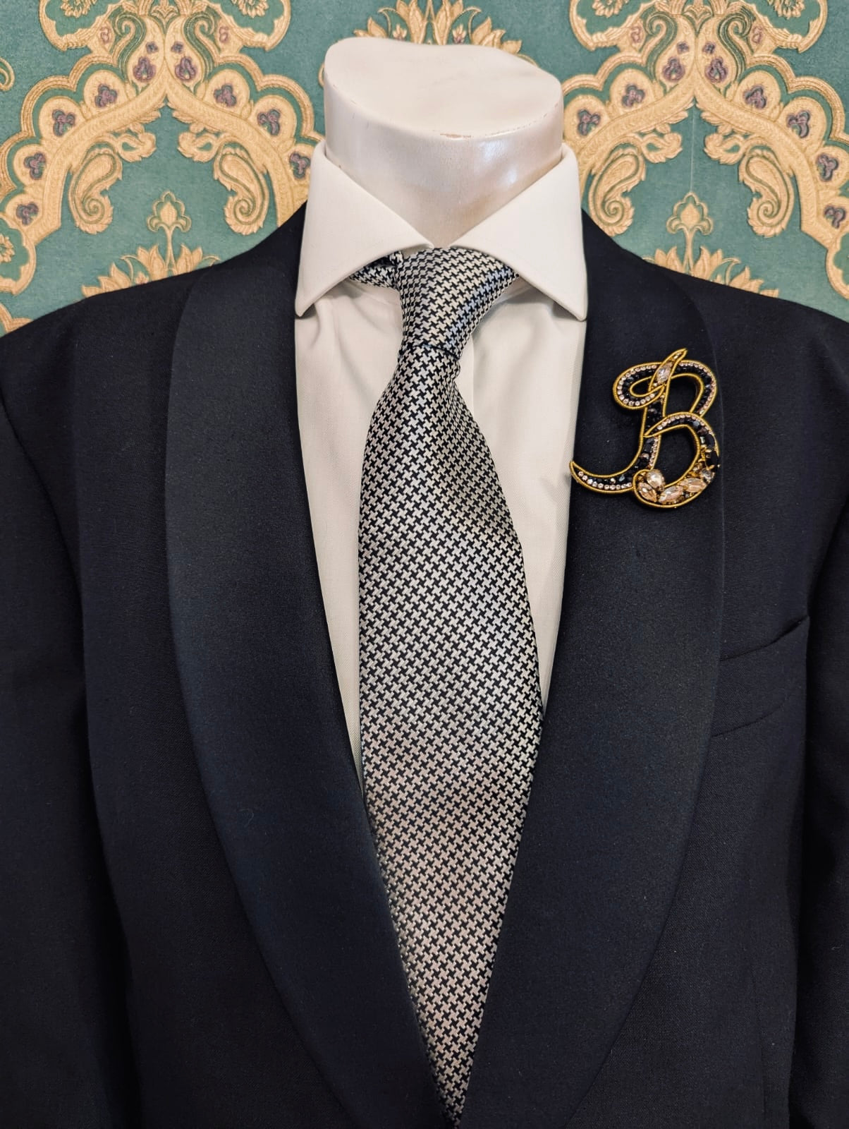 Broochella Men's Initial Alphabet brooch pin gold black hand beaded sequin crystal  handmade designer luxury B