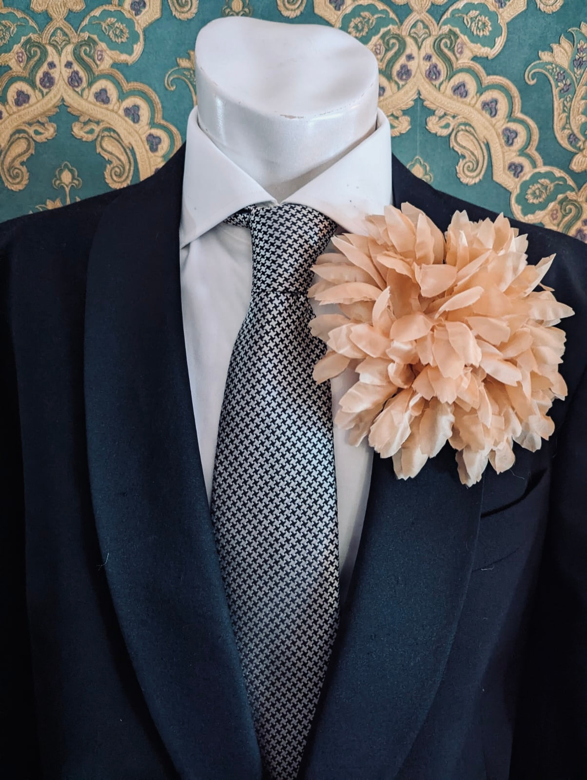 Broochella Men’s Calendula flower brooch pin handmade luxury designer peach