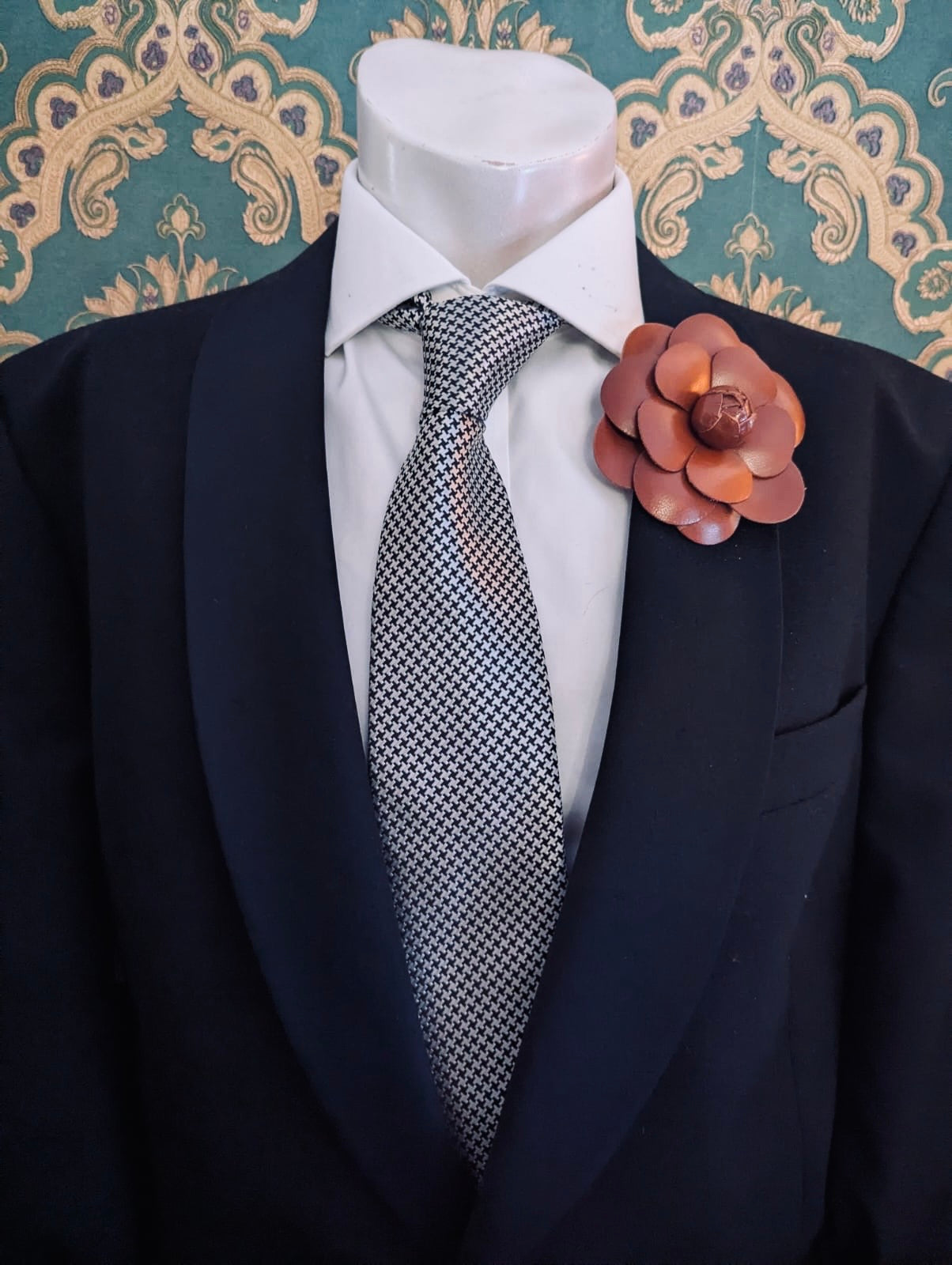 Broochella Men’s Camelia flower brooch pin leather handmade luxury designer brown 