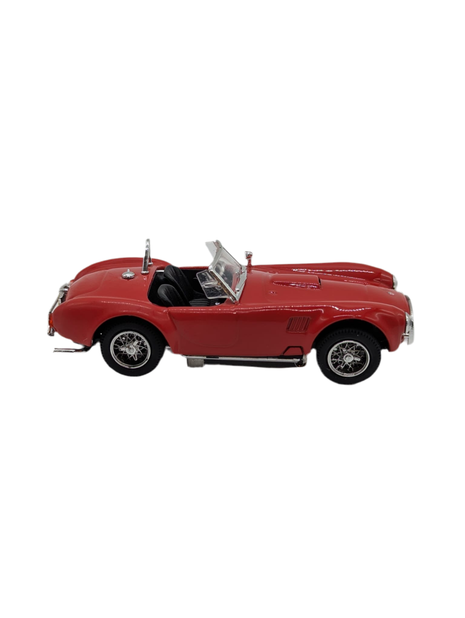 Broochella Rosso Roadster No.427 – Vintage Convertible Racing Car Brooch red upcycled luxury designer men's women's Scuderia d'Oro