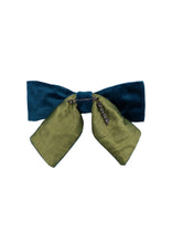 Load image into Gallery viewer, Velvet Bows - Peacock Blue / Lime
