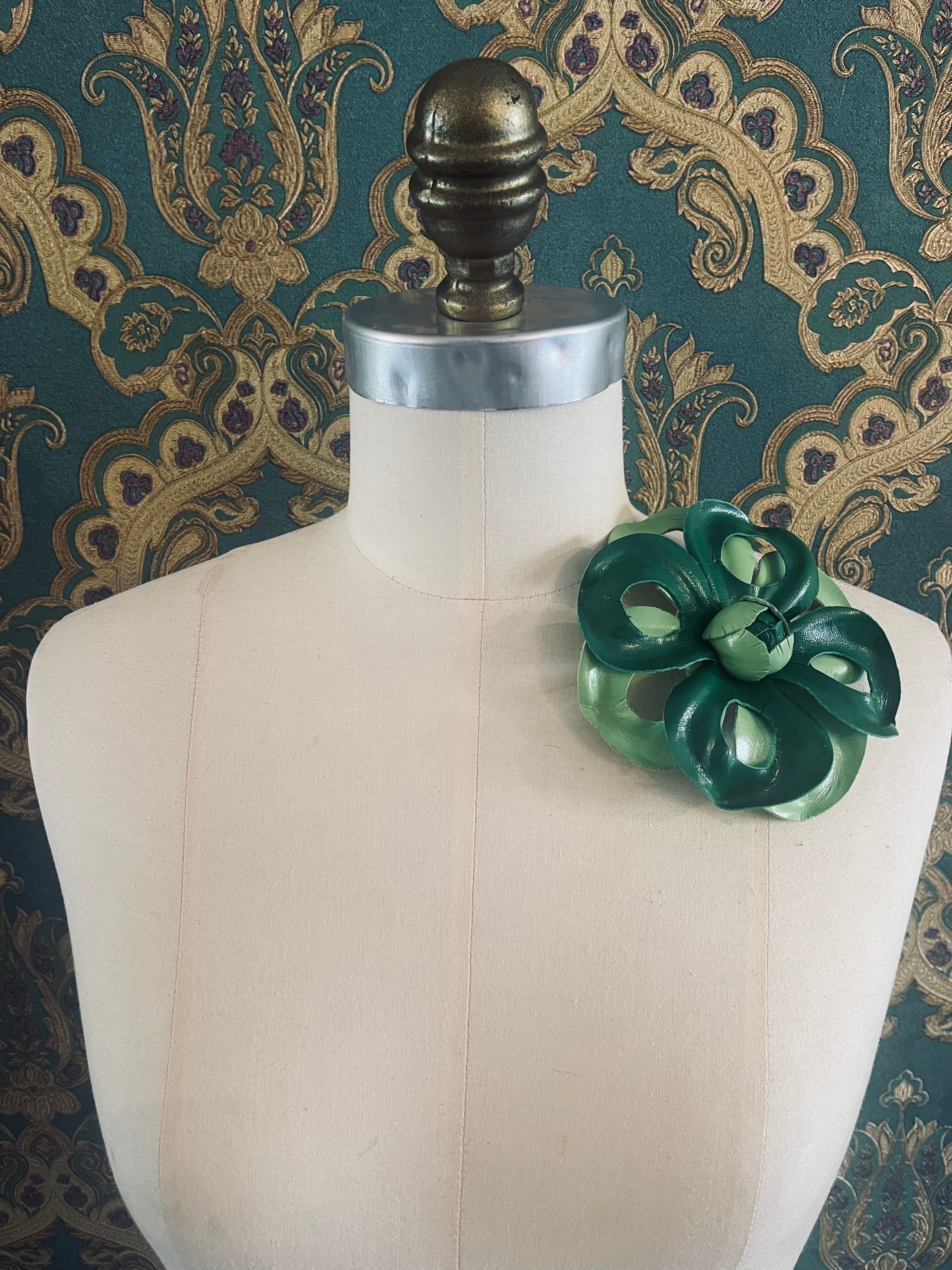 The Viola del Pensiero Leather Flower Brooch Pin Luxury Designer Handmade men's women's green