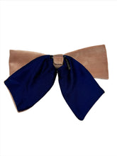 Load image into Gallery viewer, Velvet Bows - Pink/Navy
