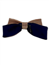 Load image into Gallery viewer, Velvet Bows - Pink/Navy
