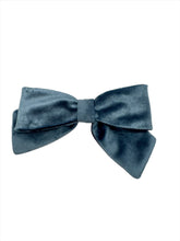 Load image into Gallery viewer, Velvet Bows - Blue/Purple
