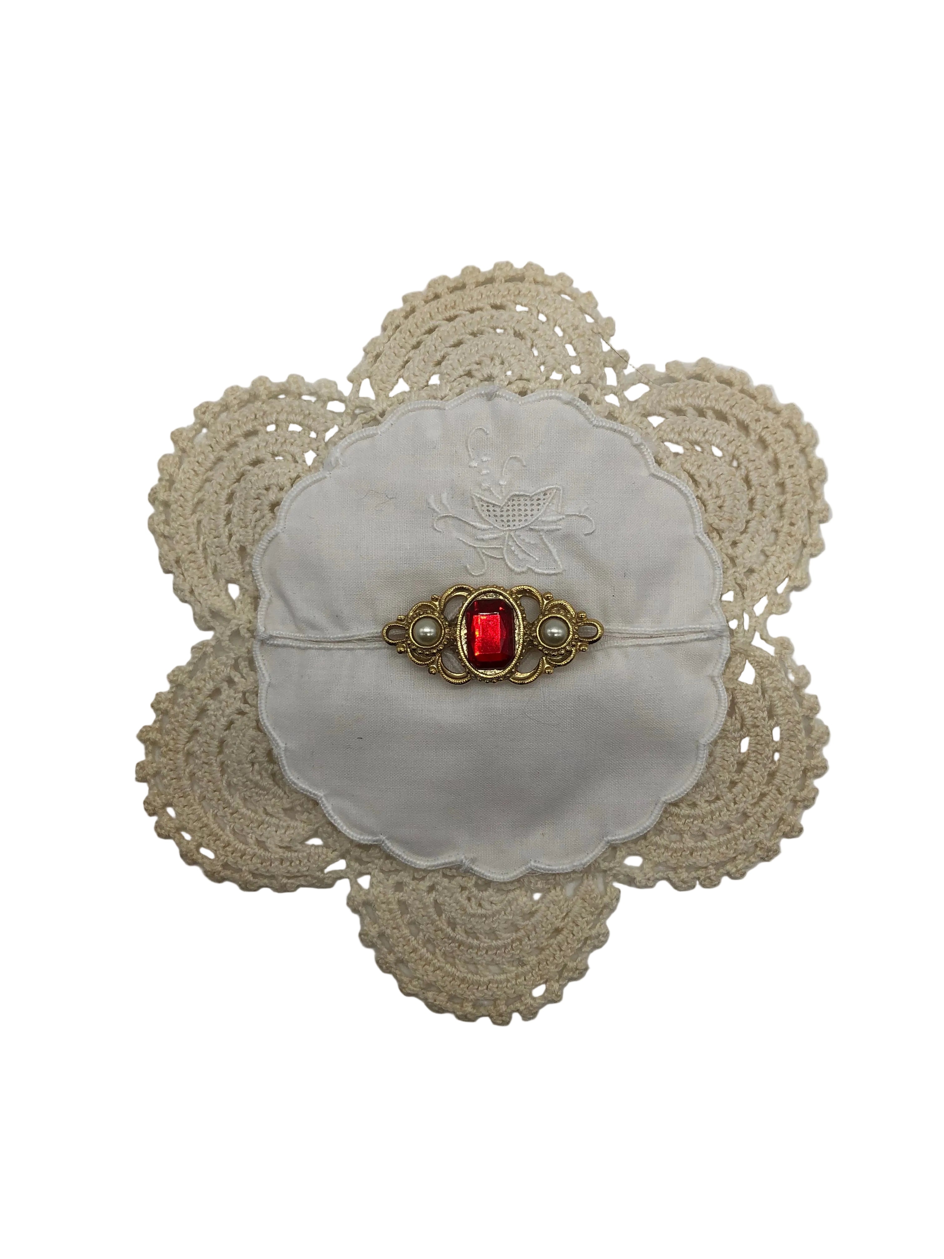 Broochella Corredi brooch pin vintage italian linen upcycled luxury designer men's women's 