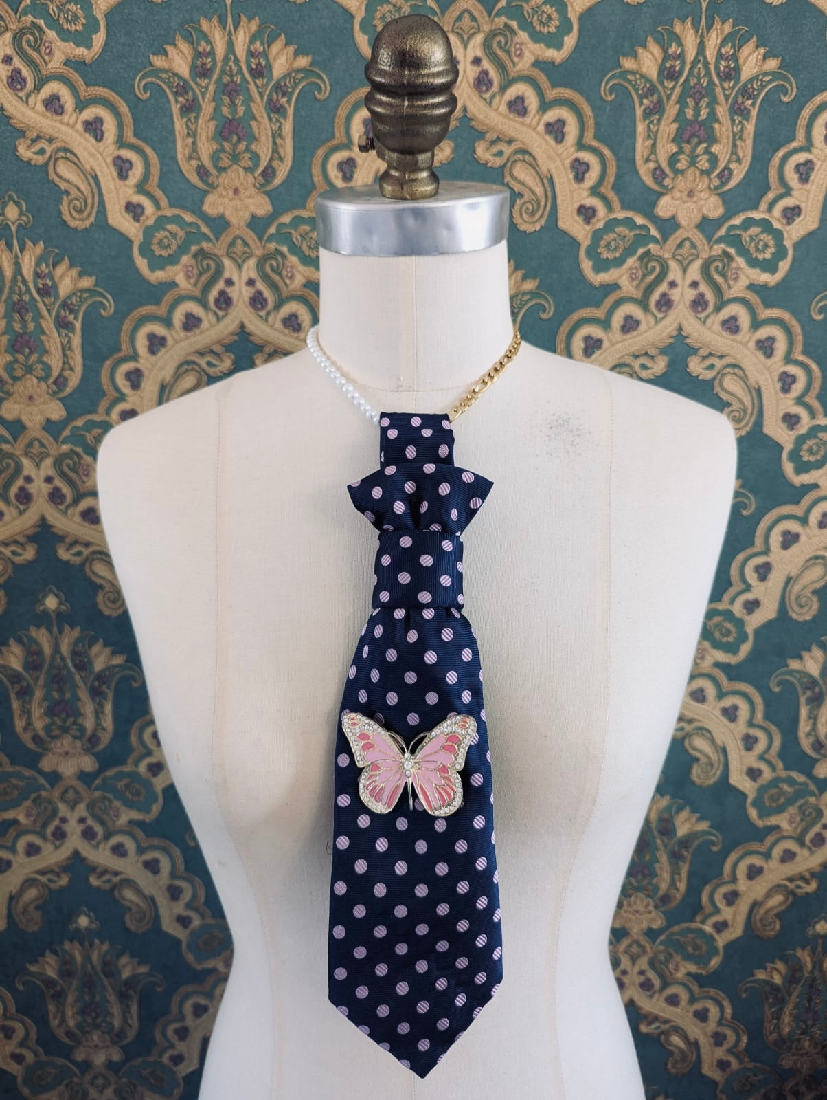 Broochella Montecristo Cravatta tie brooch pin handmade upcycled vintage embellishment designer men's women's navy pink polka dots butterfly