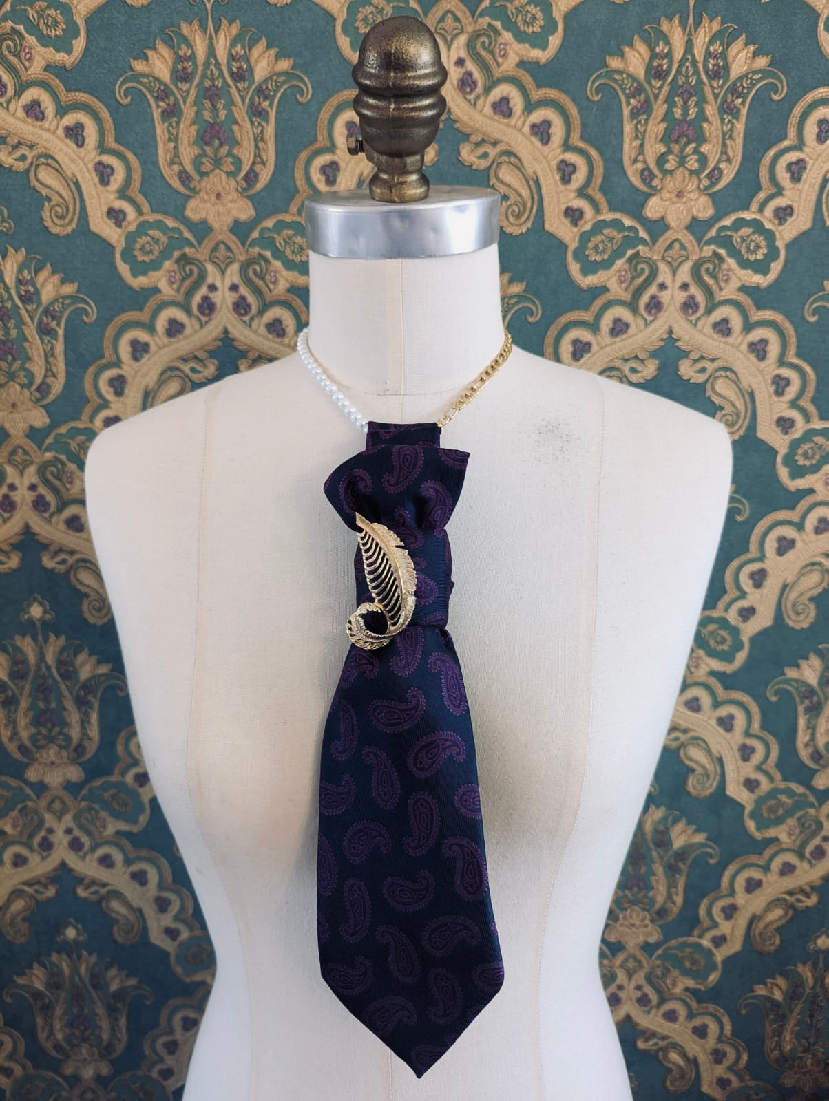 Broochella Montecristo Cravatta tie brooch pin handmade luxury designer men's women's upcycled vintage embellishment navy pink purple paisley gold leaf