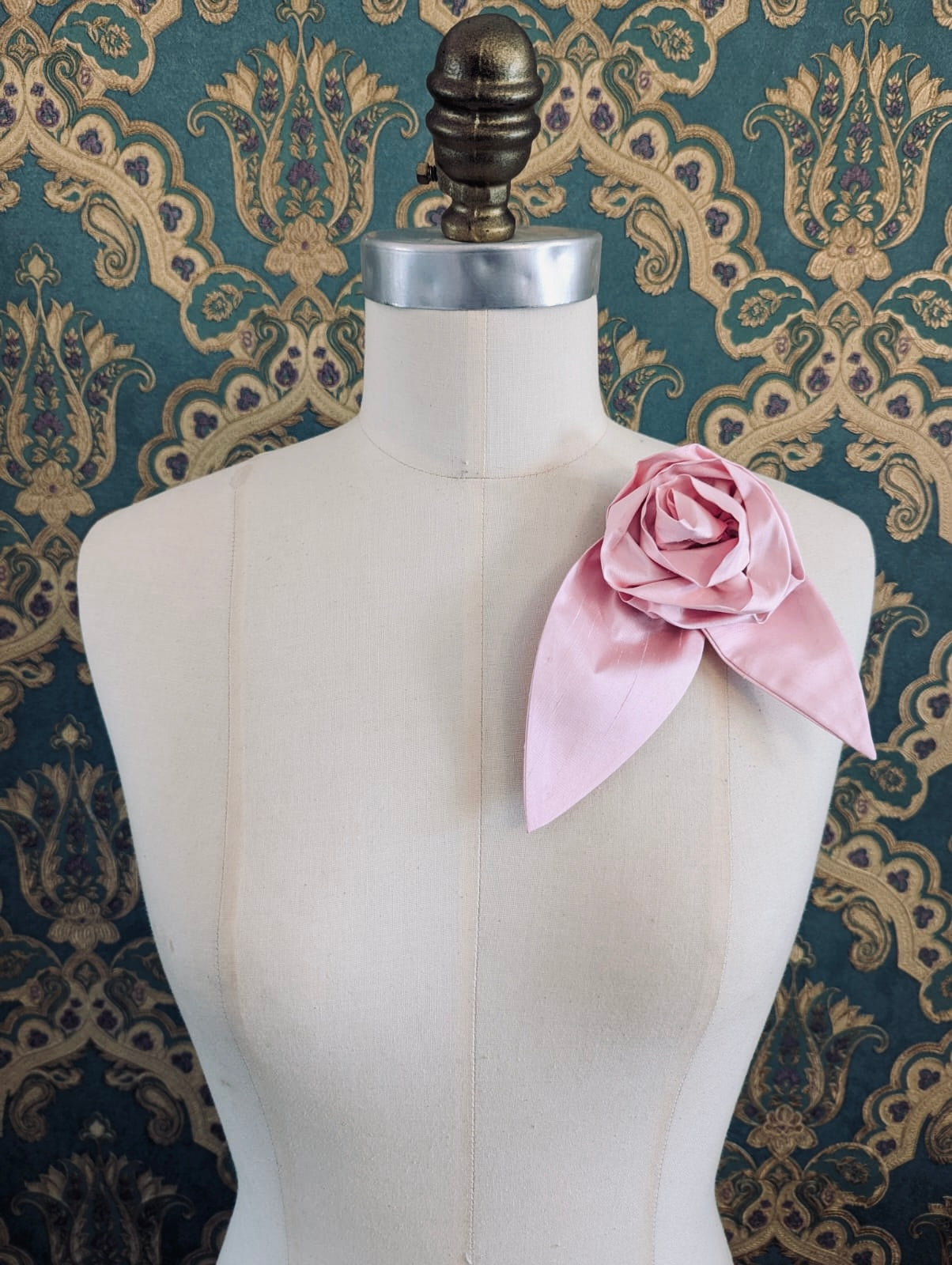 Broochella Petalo flower brooch silk handmade men's women's luxury designer large pink