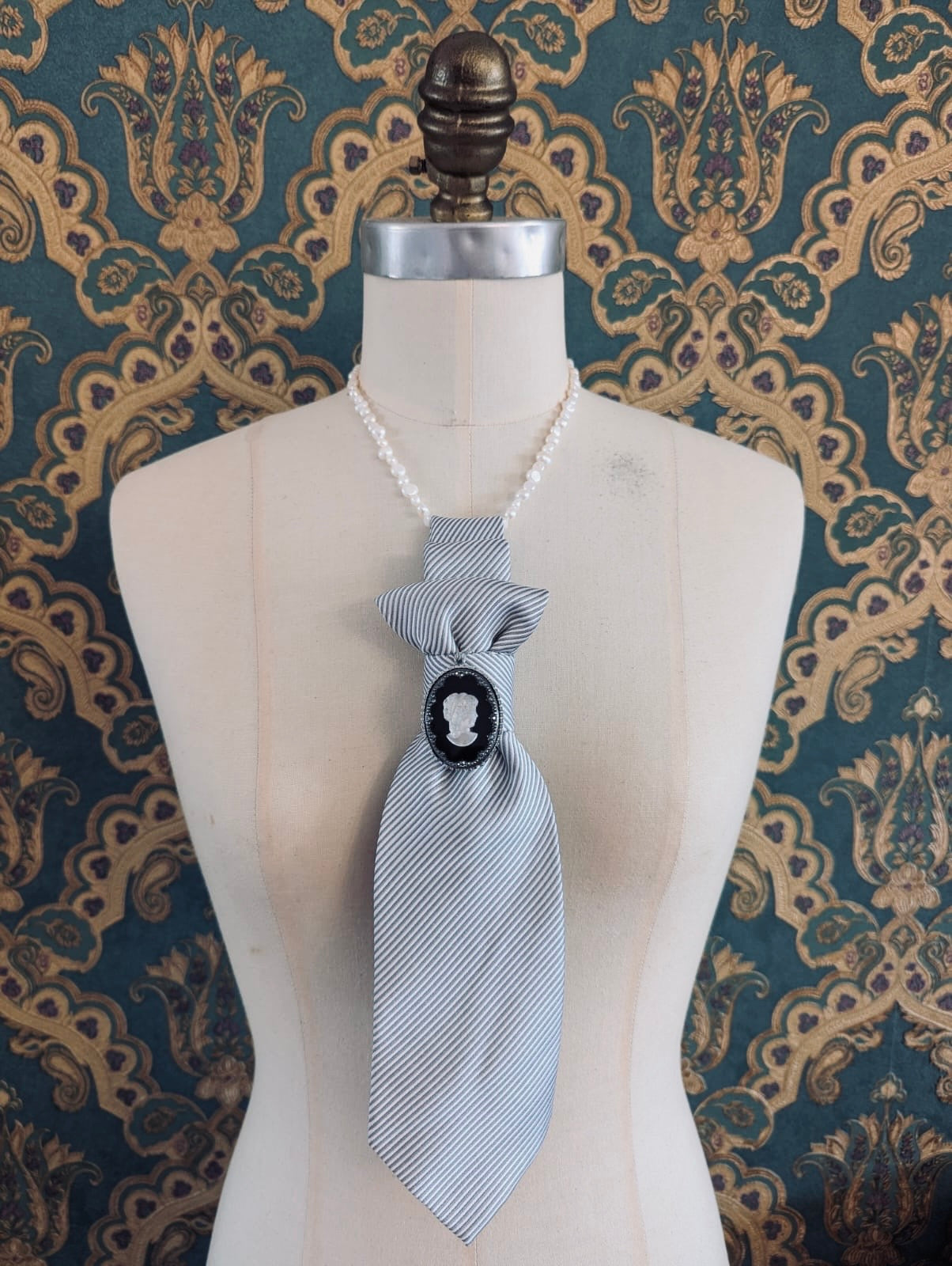 Montecristo Cravatta Tie Brooch Pin #17