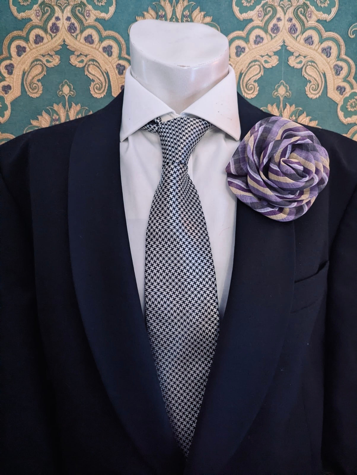 Broochella Brassica Men’s flower brooch pin purple stripes handmade designer luxury