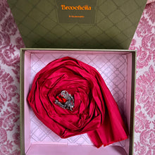 Load image into Gallery viewer, Rosa Ingioiellata Flower Brooch
